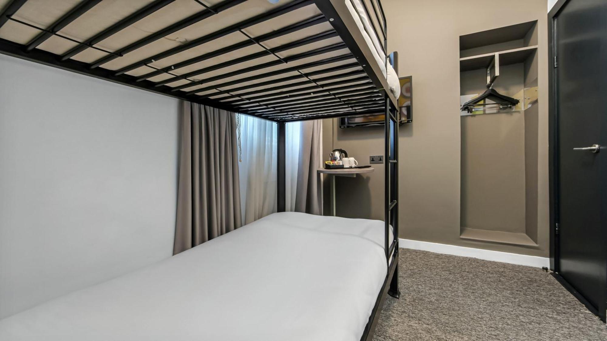 Heeton Concept - Kensington 3* Londra